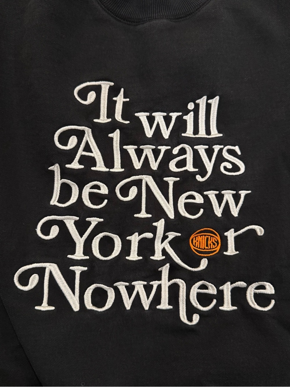 New York or Nowhere x NBA New York Knicks Embroidered Sweatshirt Black XS - Picture 2 of 4